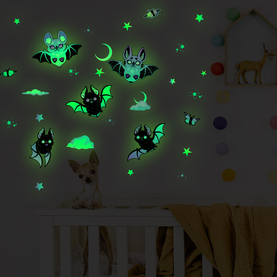 暗闇で光るコウモリと星の窓にしがみつく - ナイトステッカー - Glow In Dark Stars のレビューと価格
