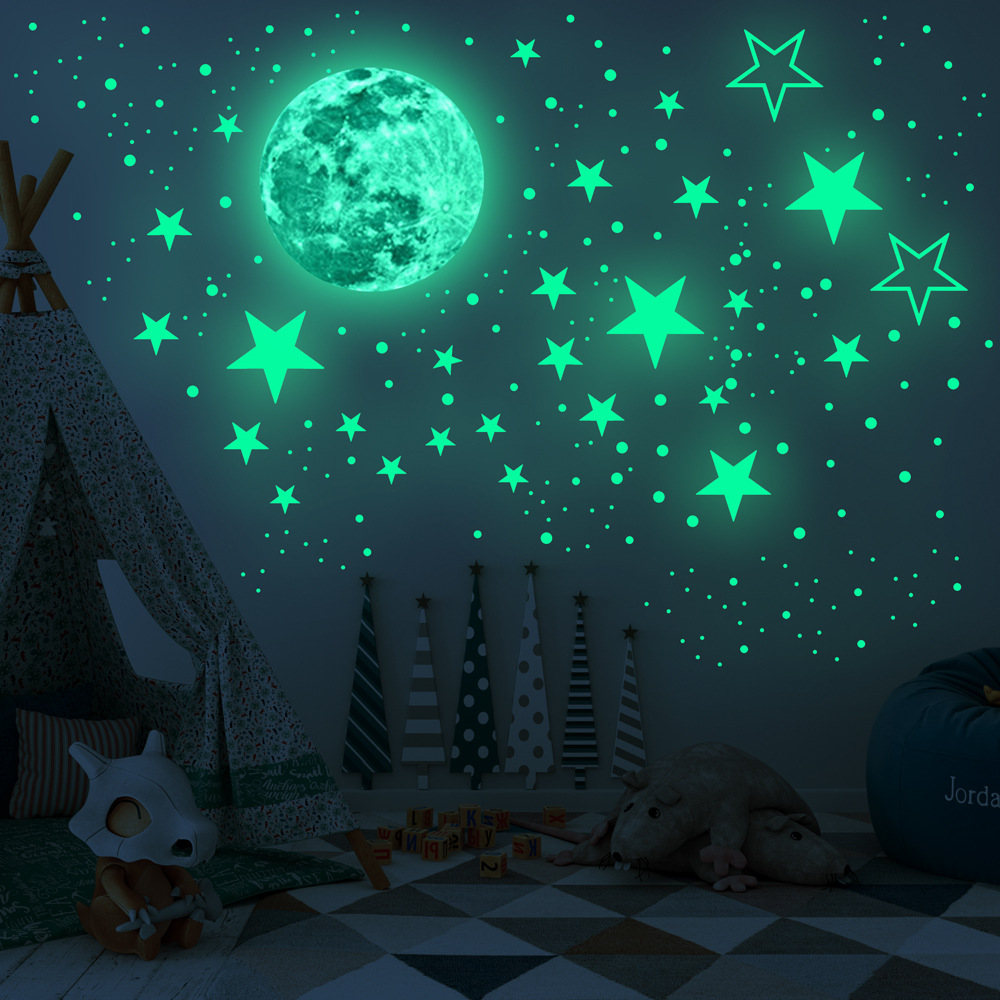 発光月と星のウォールステッカー,夜行性の透明な壁のステッカー - Glow In Dark Stars のレビューと価格